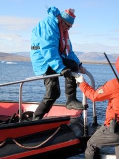 Aussteigen aus dem Boot