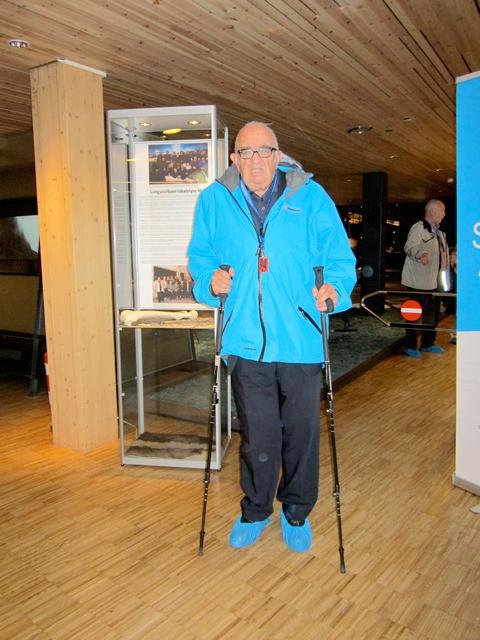 Ernst Maissen im
                    Museum Spitzbergen