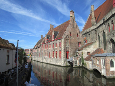maissen-flussreise-bruegge-altstadt
