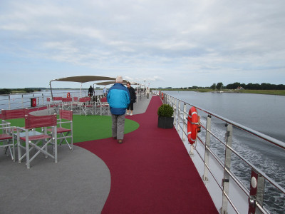 maissen-flussreise-schiff-deck