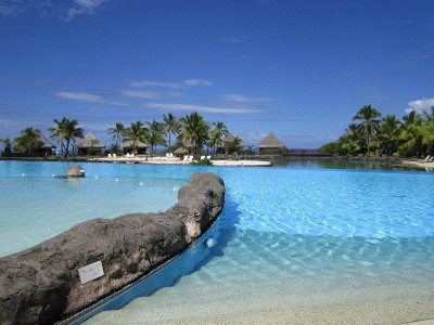 tahiti-resort-pool